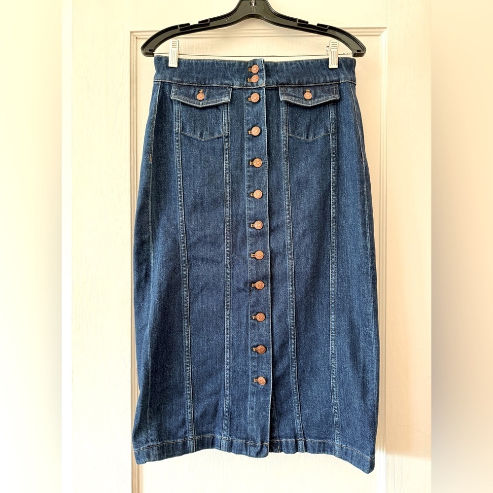 Madewell | Denim Seamed Button-Front Skirt (Size 28) - Picture 2 of 11